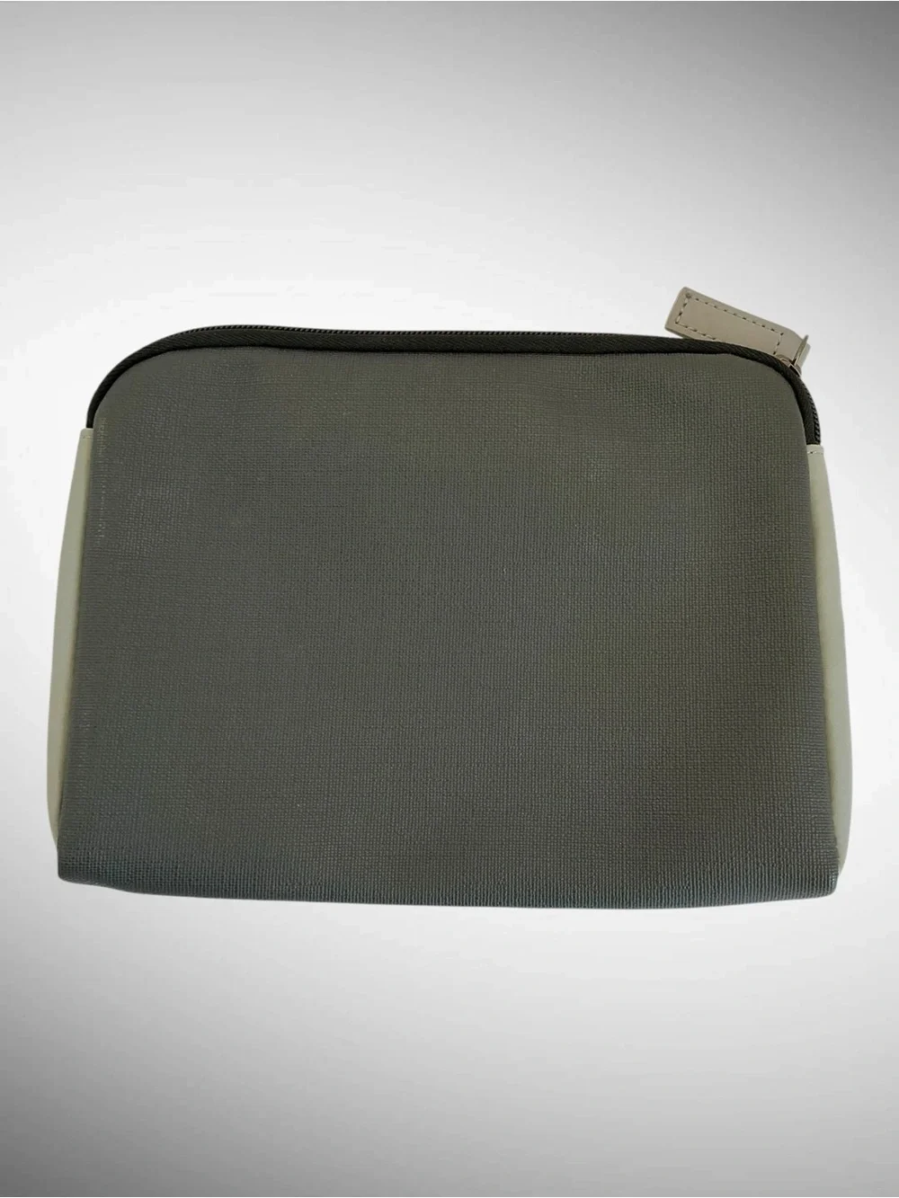 TUMI for Delta Travel Zip Pouch Organizer Gray Black